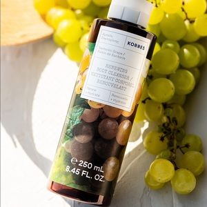 Korres Renewing Body Cleanser in Santorini Grape